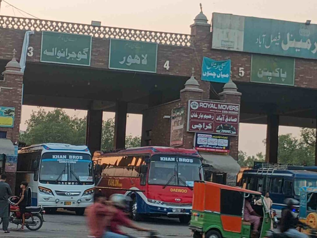 khan brothers bus