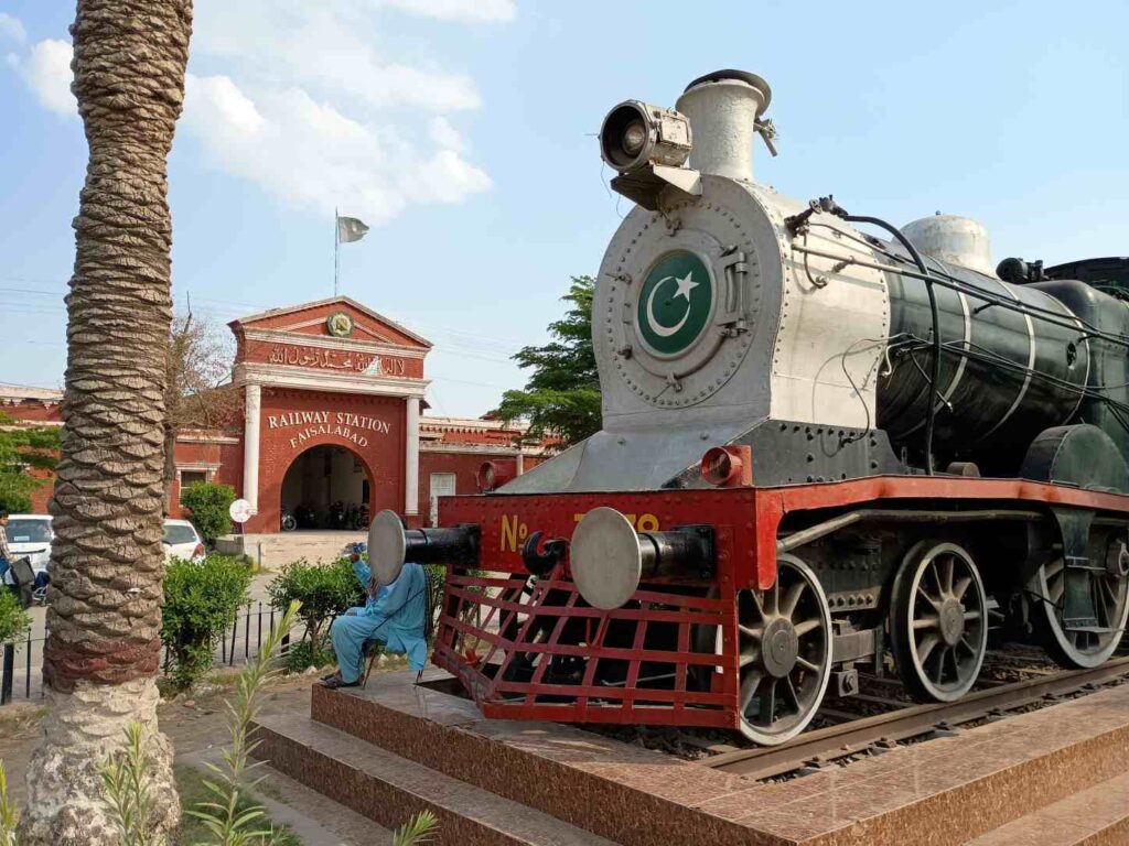 faisalabad railway station main entrance heritage steam engine