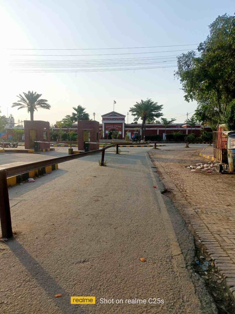 railway station faisalabad