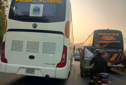 luxury buses in pakistan
