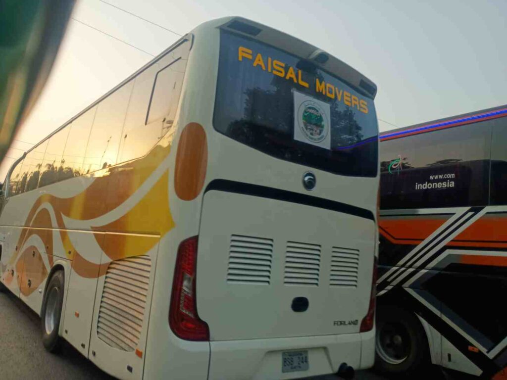 faisalabad to multan buses