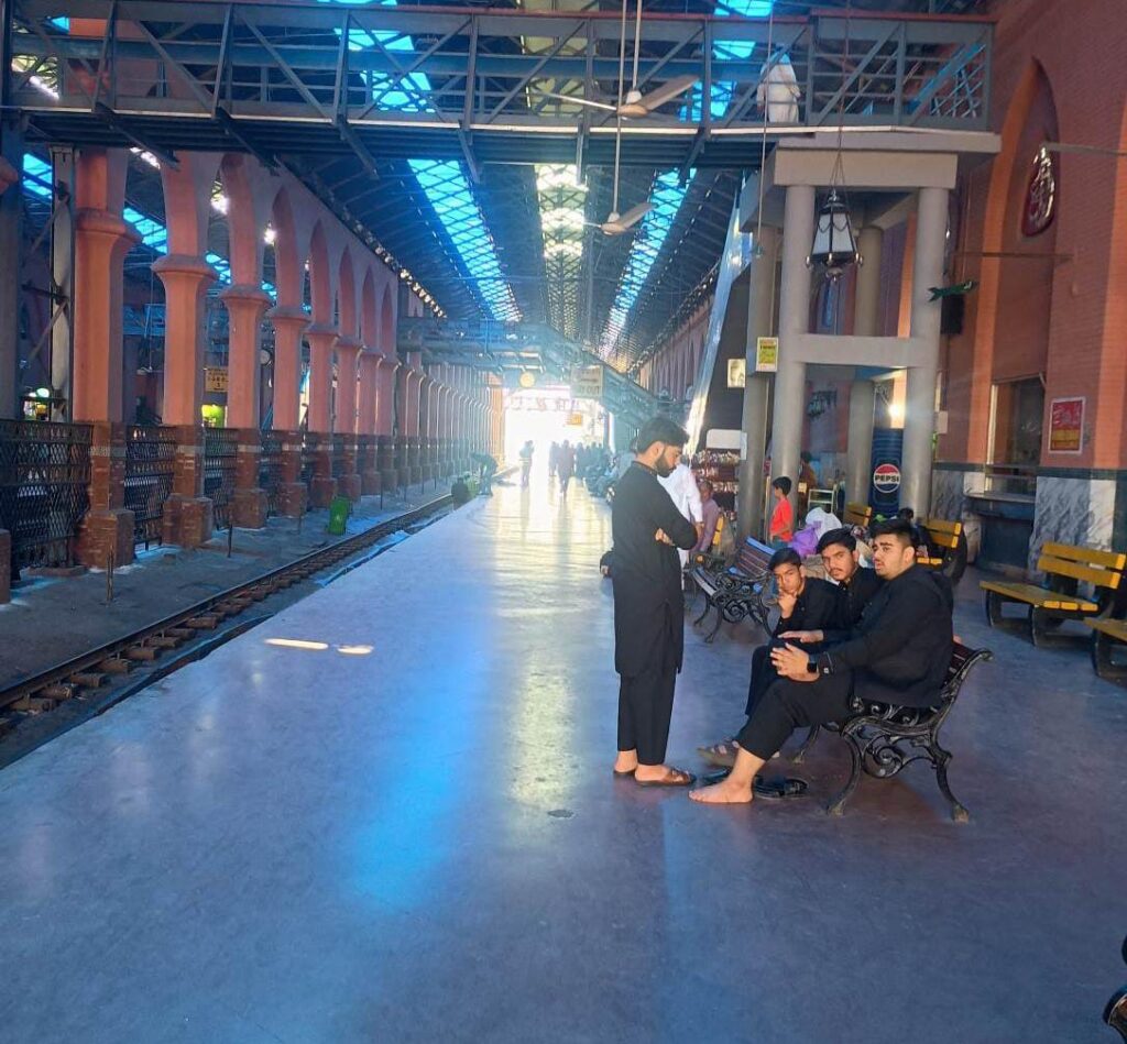 Lahore to faisalabad train